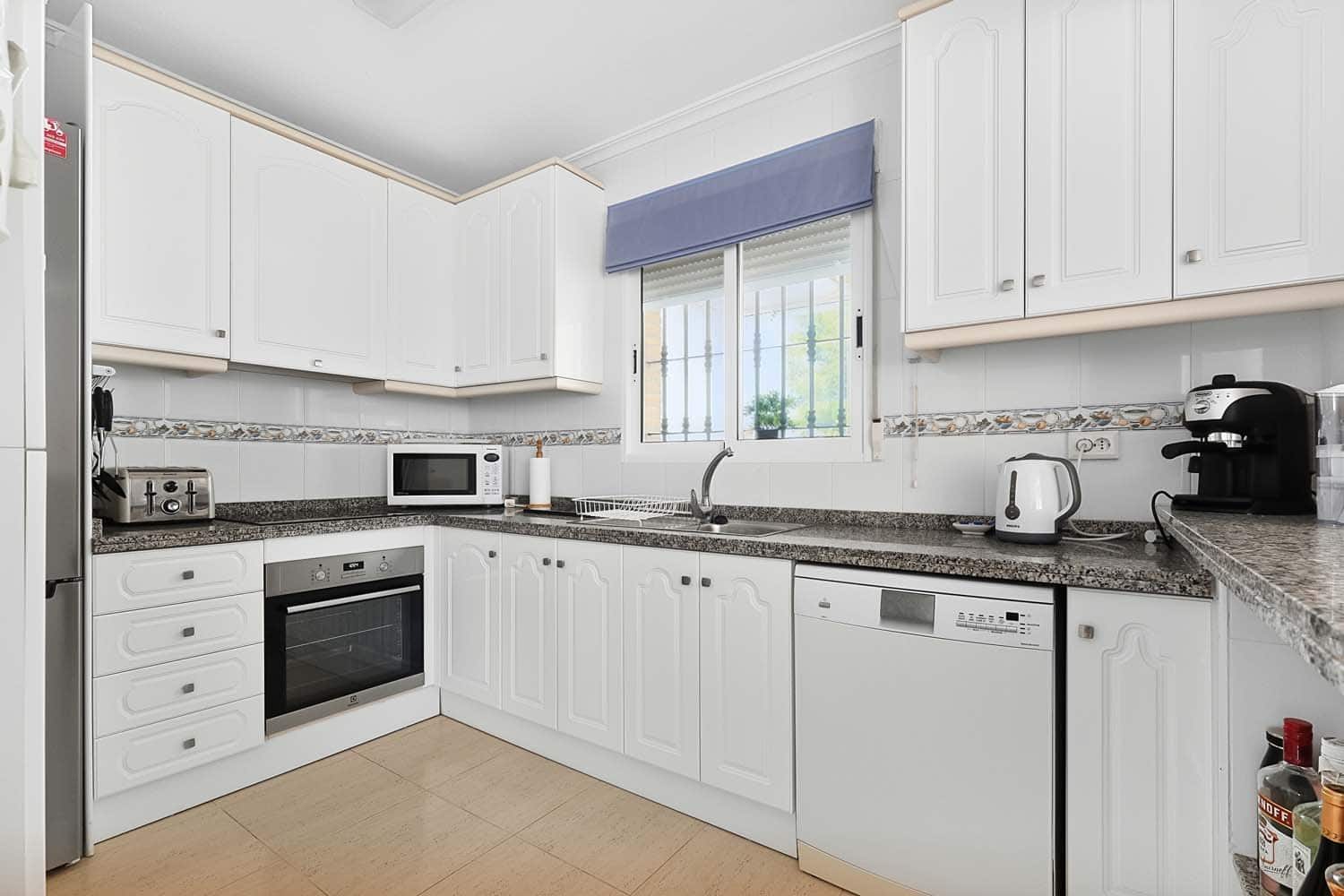 3 bedroom Villa for sale in Pinar de Campoverde with pool - € 320,000 (Ref: 9850370)