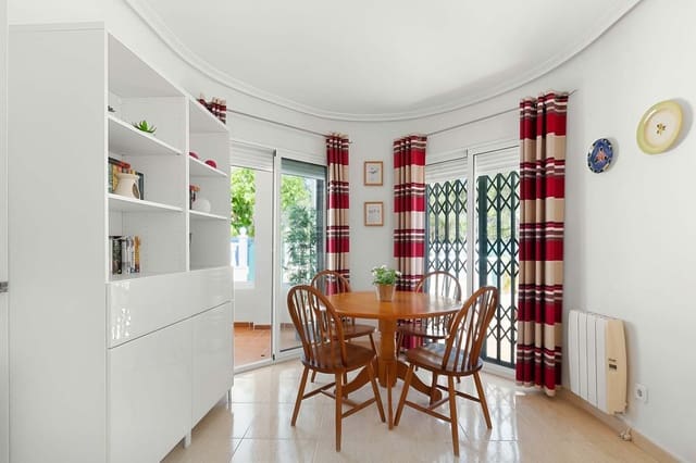 3 soveværelse Villa til salg i Pinar de Campoverde, Pilar de la Horadada med swimmingpool - € 320.000 (Ref: 9850370)