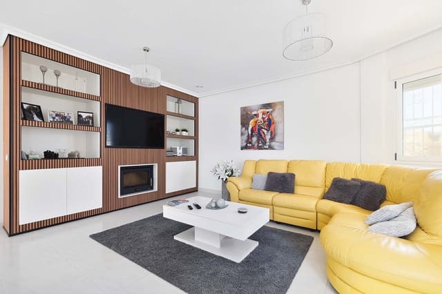 5 quarto Moradia para venda em Pinar de Campoverde, Pilar de la Horadada com piscina - 499 000 € (Ref: 9852123)