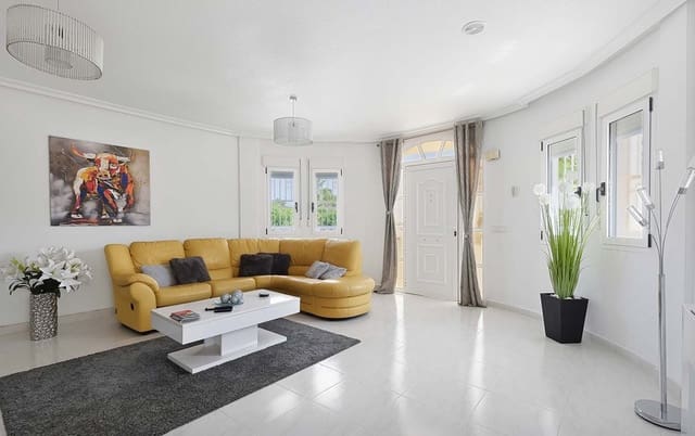 5 quarto Moradia para venda em Pinar de Campoverde, Pilar de la Horadada com piscina - 499 000 € (Ref: 9852123)