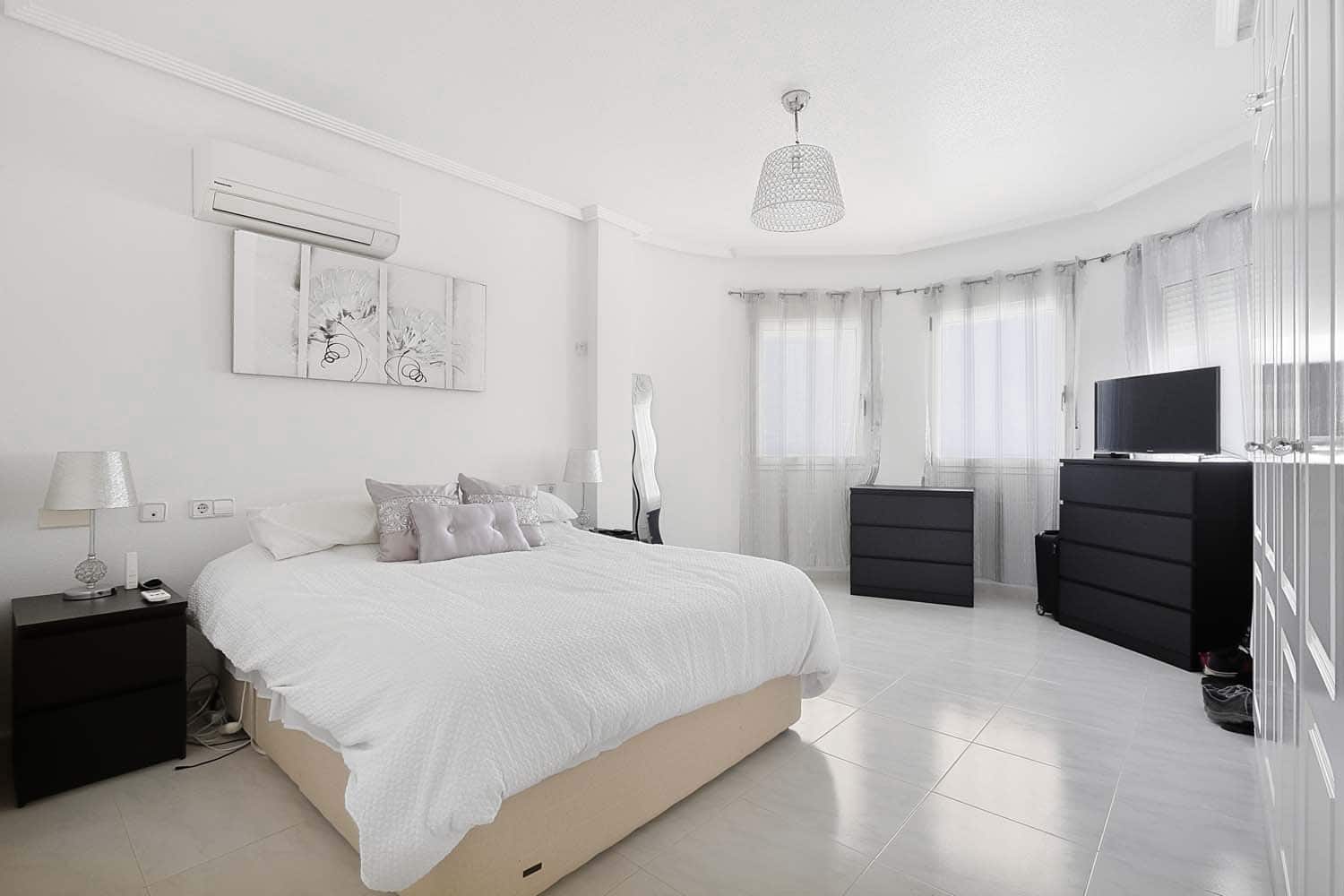 5 quarto Moradia para venda em Pinar de Campoverde com piscina - 499 000 € (Ref: 9852123)
