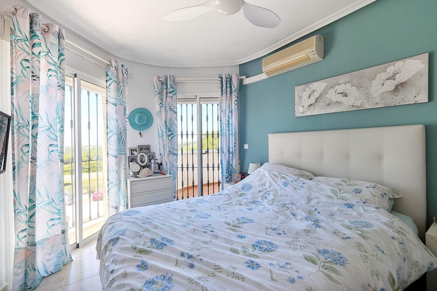 2 bedroom Villa for sale in Pinar de Campoverde with pool - € 299,500 (Ref: 9858276)