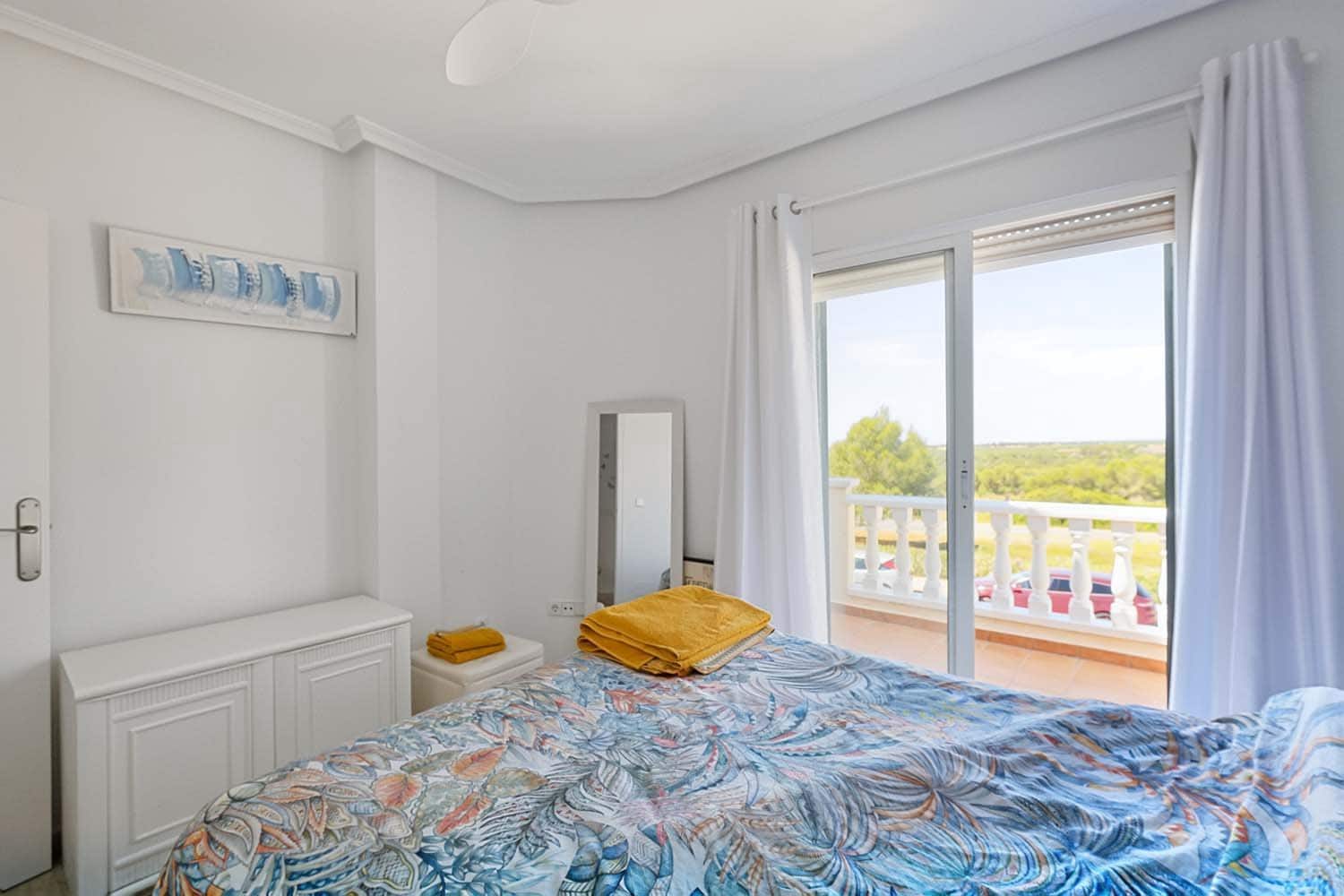 2 bedroom Villa for sale in Pinar de Campoverde with pool - € 299,500 (Ref: 9858276)