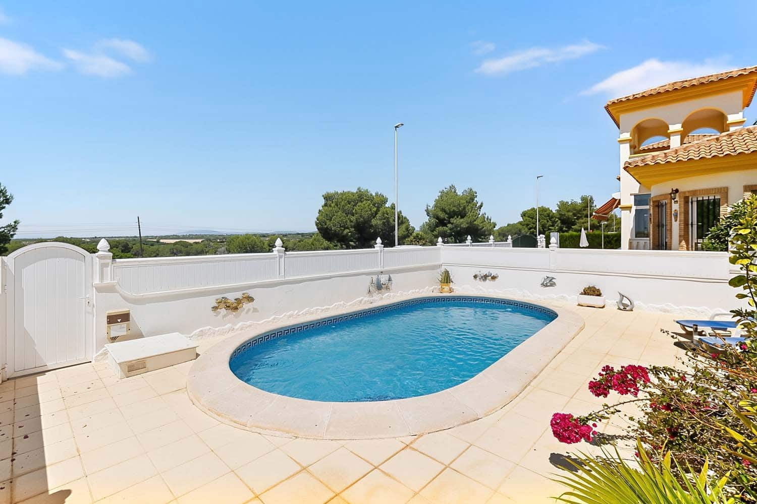 2 bedroom Villa for sale in Pinar de Campoverde with pool - € 299,500 (Ref: 9858276)