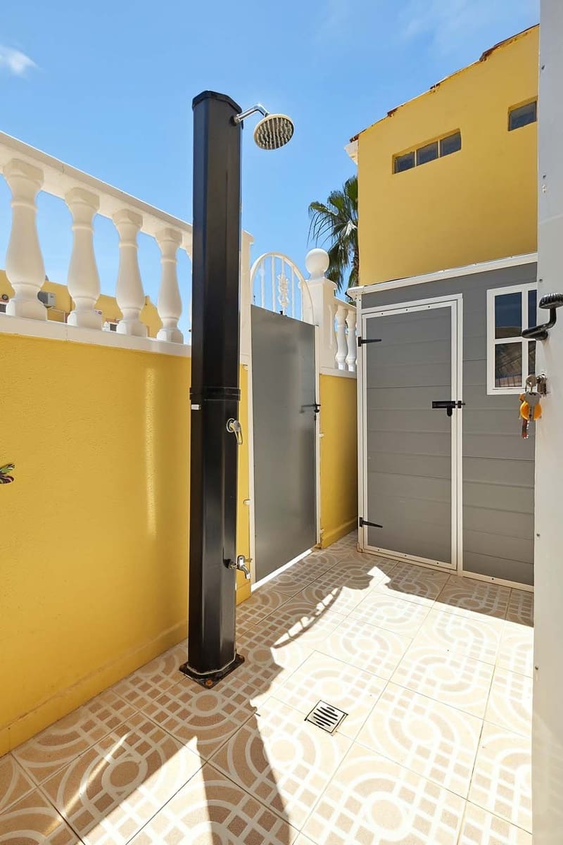 3 bedroom Townhouse for sale in Villamartin - € 179,900 (Ref: 9867688)