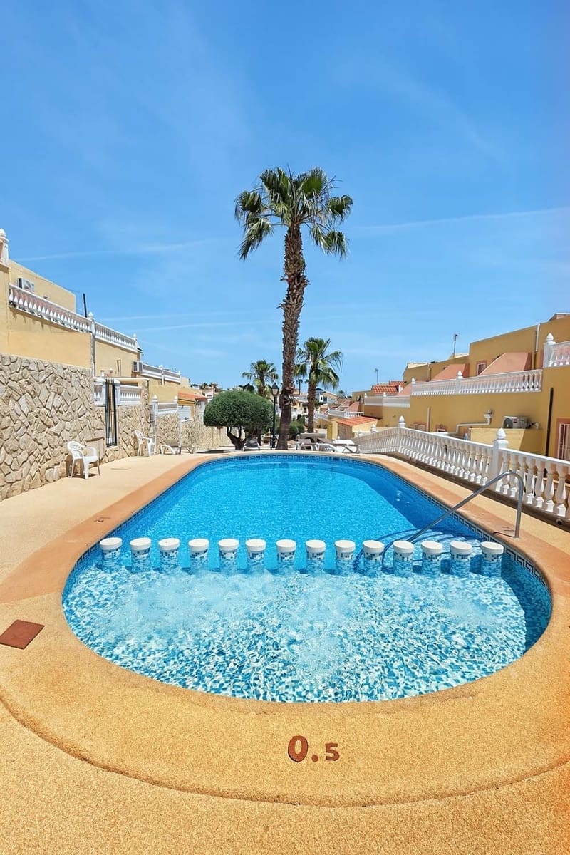3 bedroom Townhouse for sale in Villamartin - € 179,900 (Ref: 9867688)