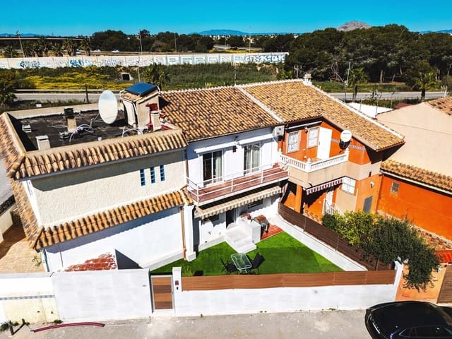 4 chambre Maison de Ville à vendre à Los Narejos, Los Alcázares - 179 000 € (Ref: 9873065)