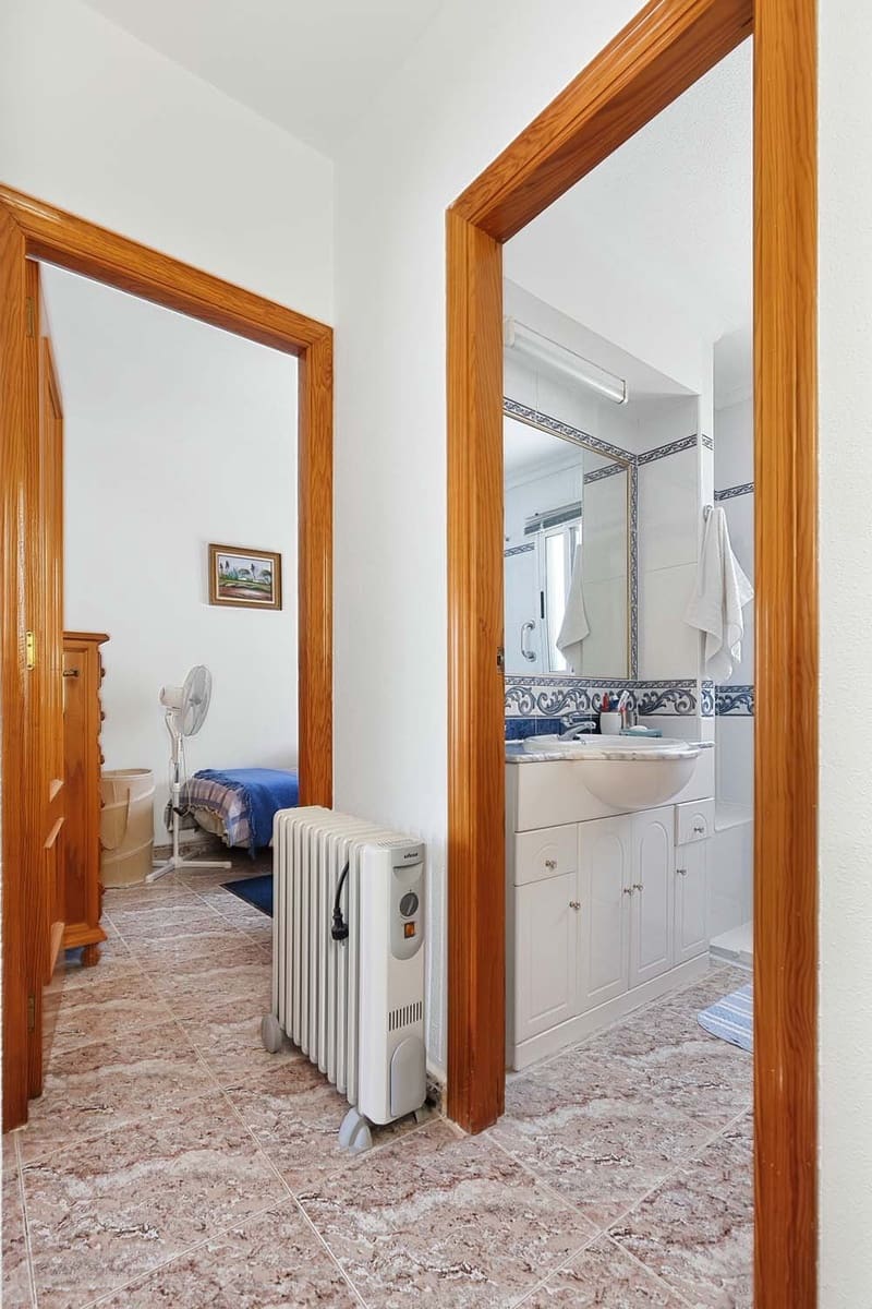 2 makuuhuone Omakotitalo myytävänä paikassa Pinar de Campoverde - 160 000 € (Ref: 9879726)