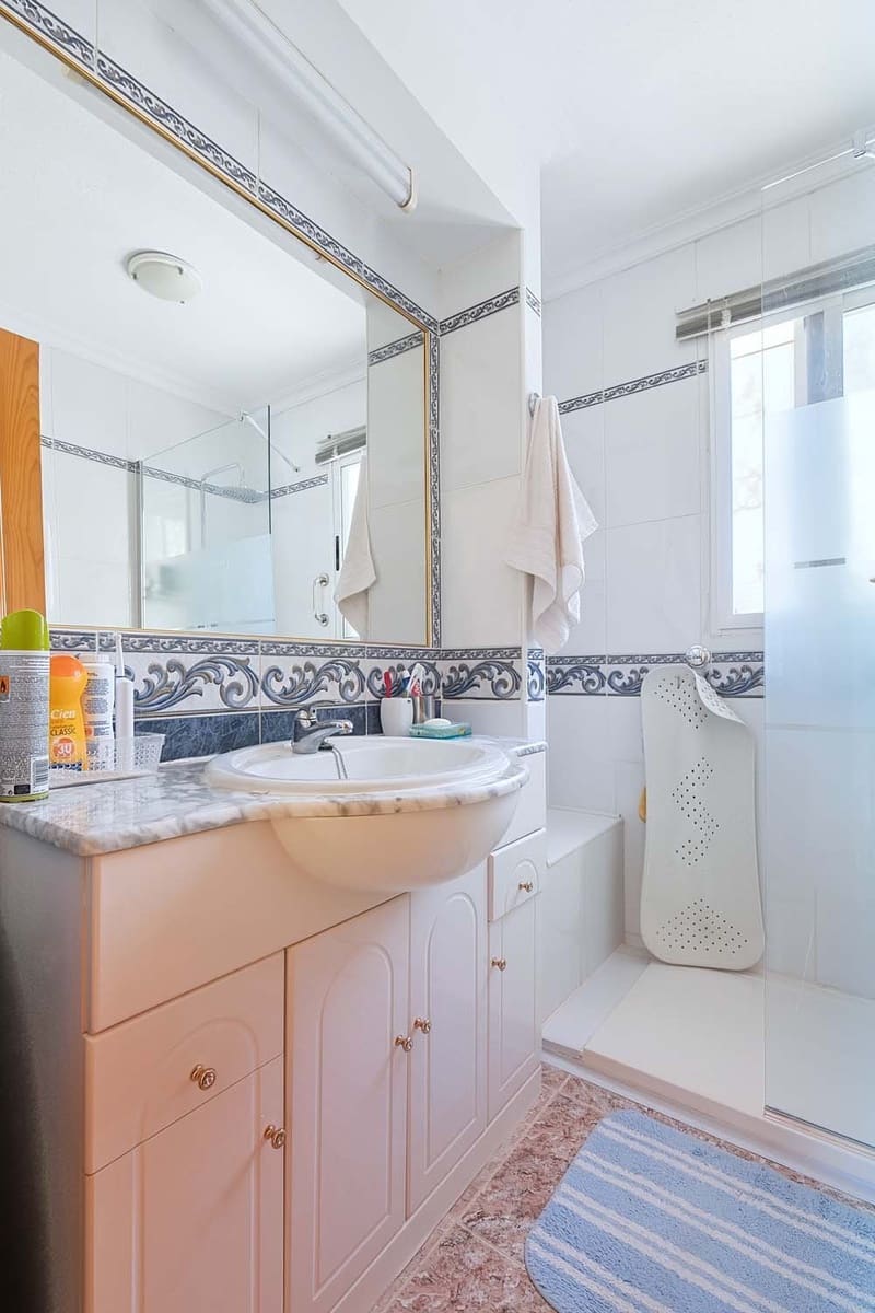 2 makuuhuone Omakotitalo myytävänä paikassa Pinar de Campoverde - 160 000 € (Ref: 9879726)