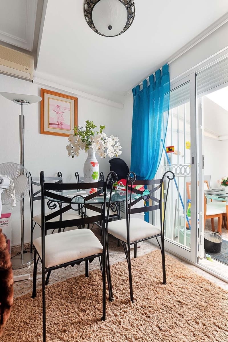 2 makuuhuone Omakotitalo myytävänä paikassa Pinar de Campoverde - 160 000 € (Ref: 9879726)