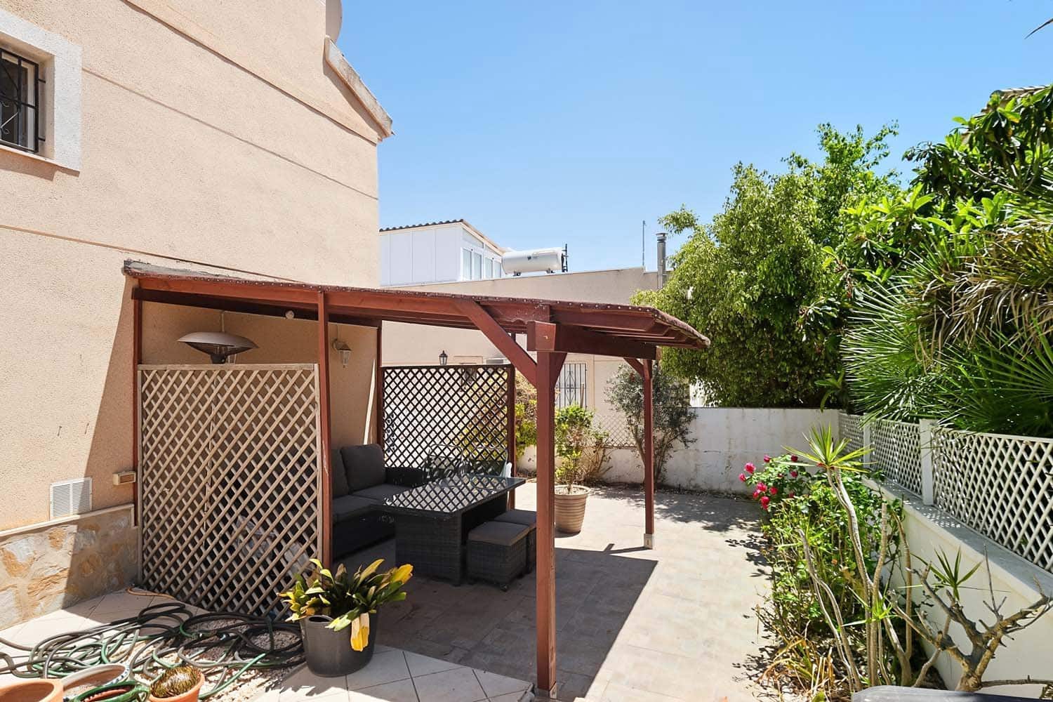 Chalet de 3 habitaciones en Pinar de Campoverde en venta - 249.000 € (Ref: 9889149)