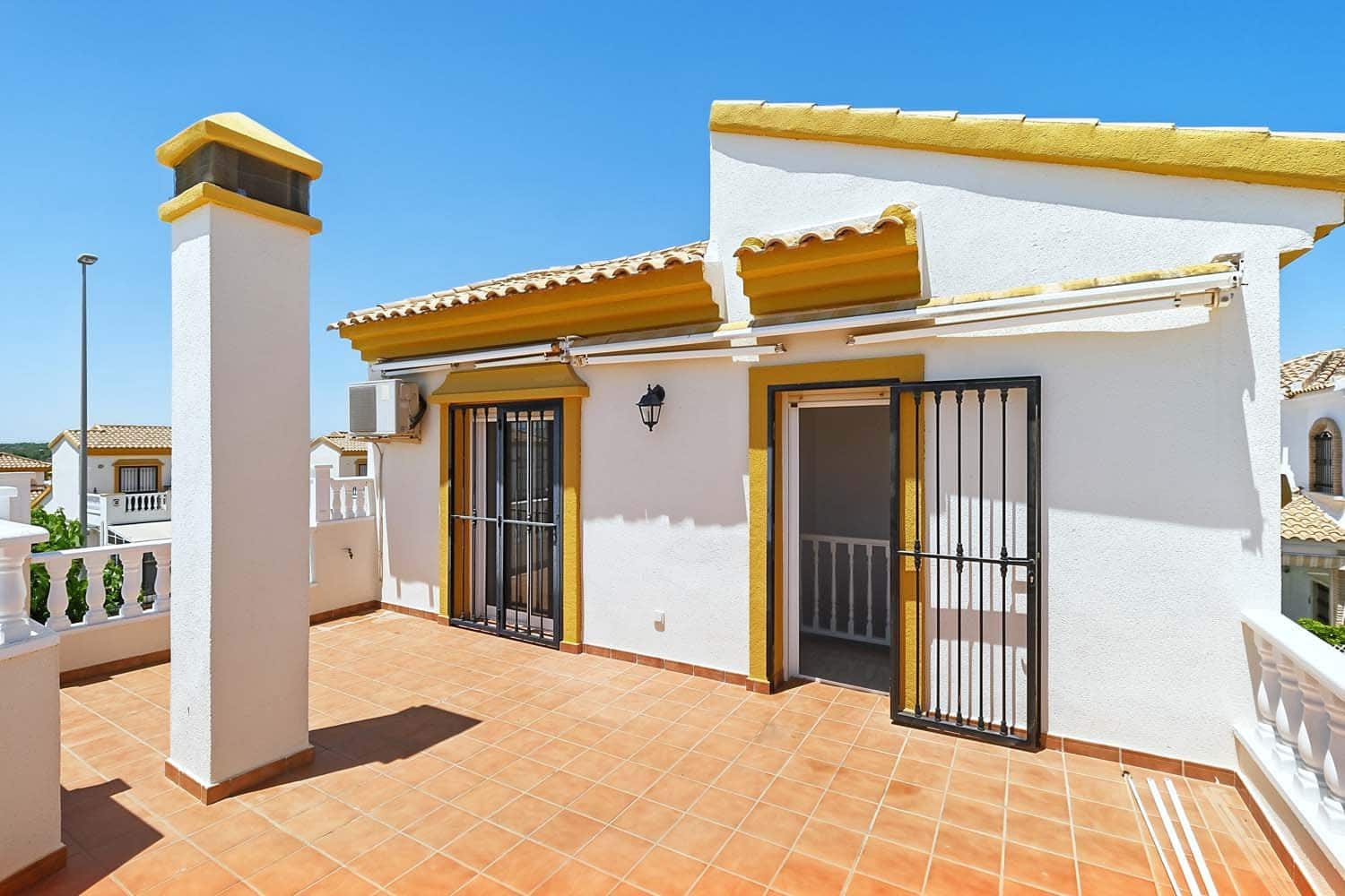3 soverom Villa til salgs i Pinar de Campoverde med svømmebasseng - € 320 000 (Ref: 9894893)