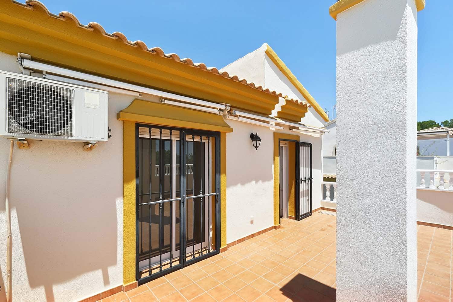 3 soverom Villa til salgs i Pinar de Campoverde med svømmebasseng - € 320 000 (Ref: 9894893)