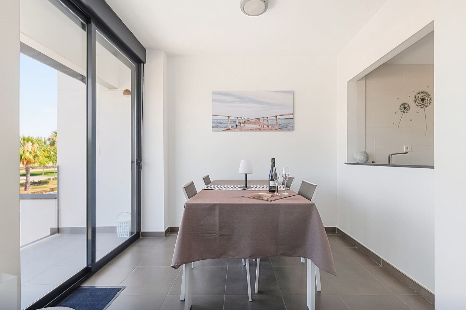 Apartamento de 2 habitaciones en Torre de la Horadada en venta - 289.000 € (Ref: 9910355)