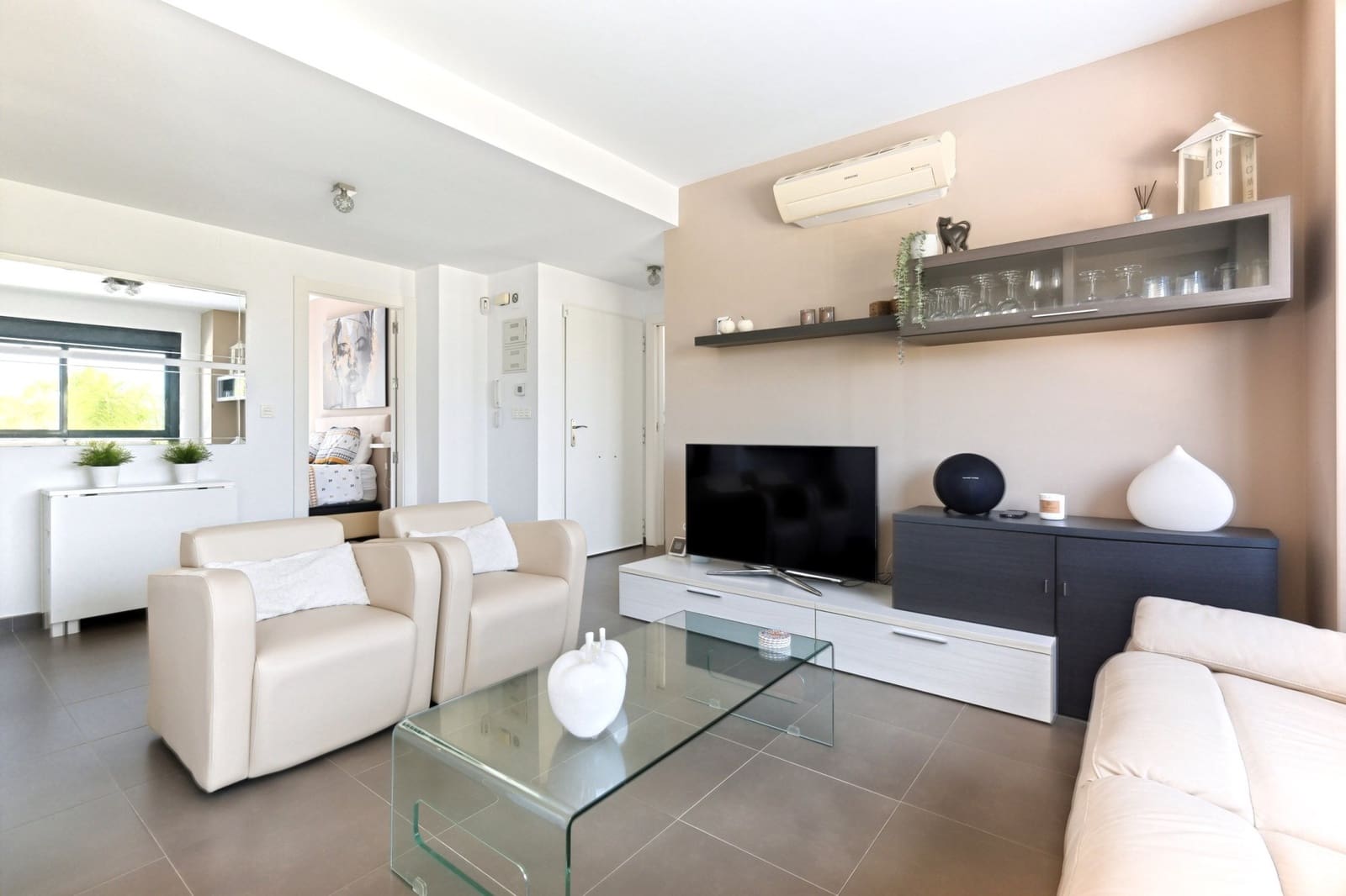 Apartamento de 2 habitaciones en Torre de la Horadada en venta - 289.000 € (Ref: 9910355)