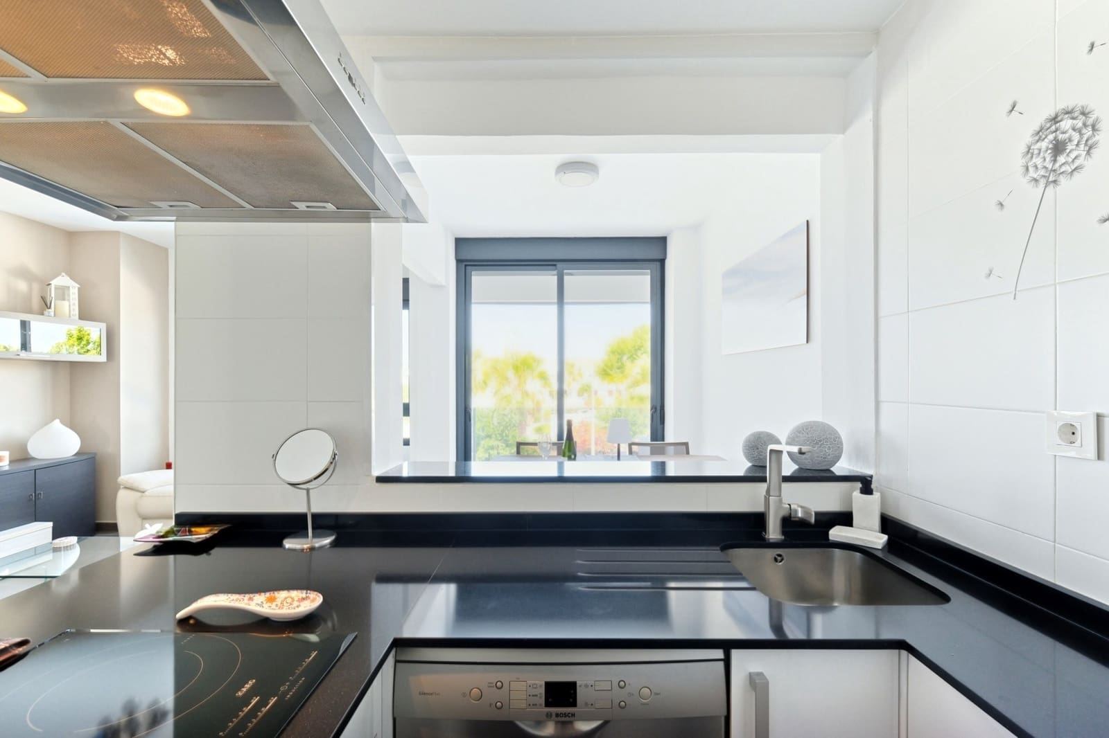 Apartamento de 2 habitaciones en Torre de la Horadada en venta - 289.000 € (Ref: 9910355)