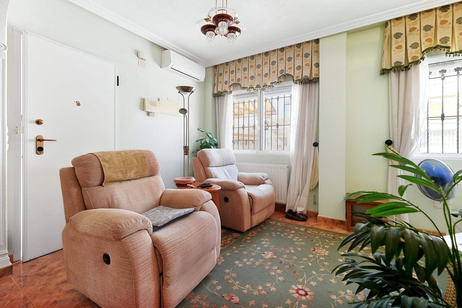 2 Zimmer Doppelhaus zu verkaufen in Torre de la Horadada - 230.000 € (Ref: 9941825)