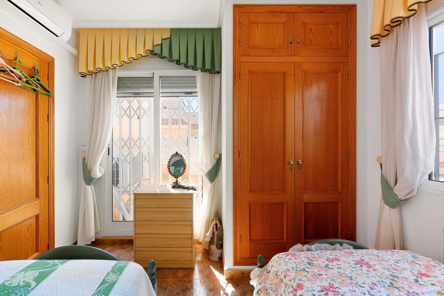 2 Zimmer Doppelhaus zu verkaufen in Torre de la Horadada - 230.000 € (Ref: 9941825)