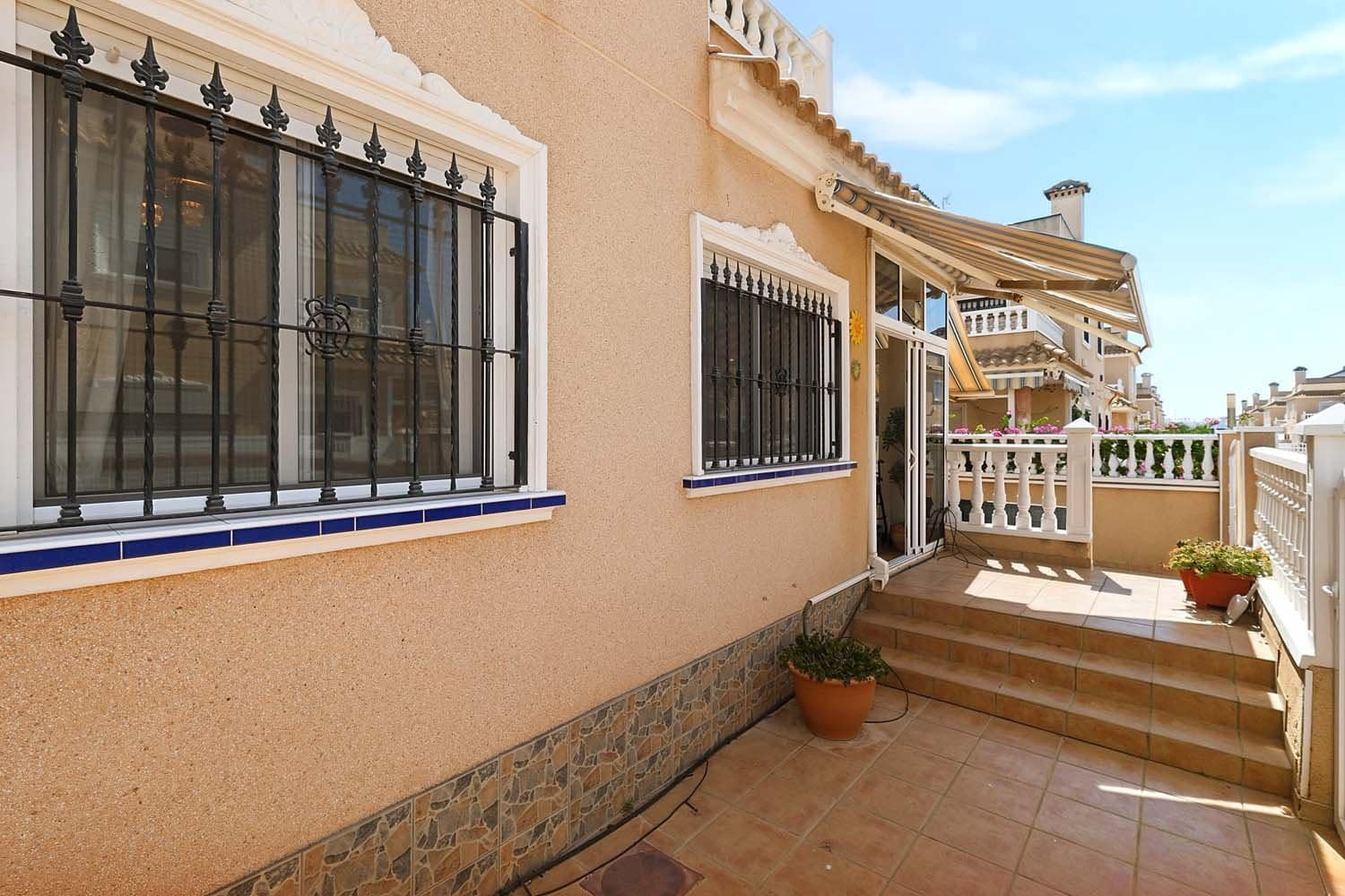 2 Zimmer Doppelhaus zu verkaufen in Torre de la Horadada - 230.000 € (Ref: 9941825)