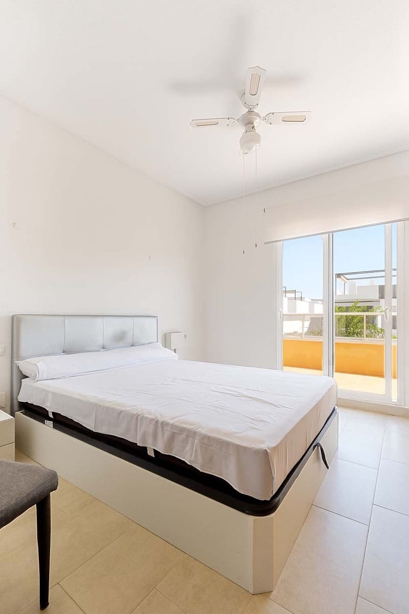 3 soveværelse Byhus til salg i Torre de la Horadada - € 365.000 (Ref: 9941826)