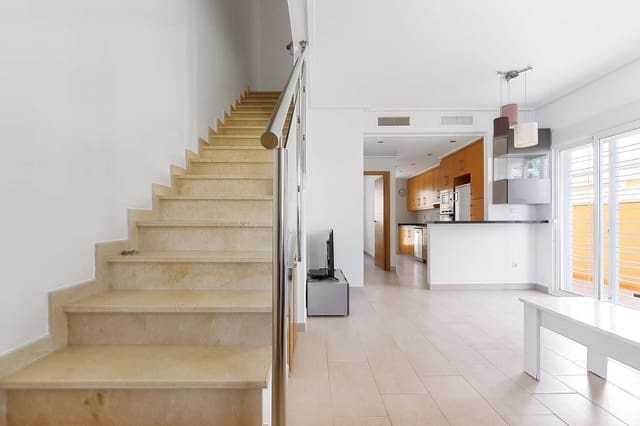 3 soveværelse Byhus til salg i Torre de la Horadada, Pilar de la Horadada - € 365.000 (Ref: 9941826)