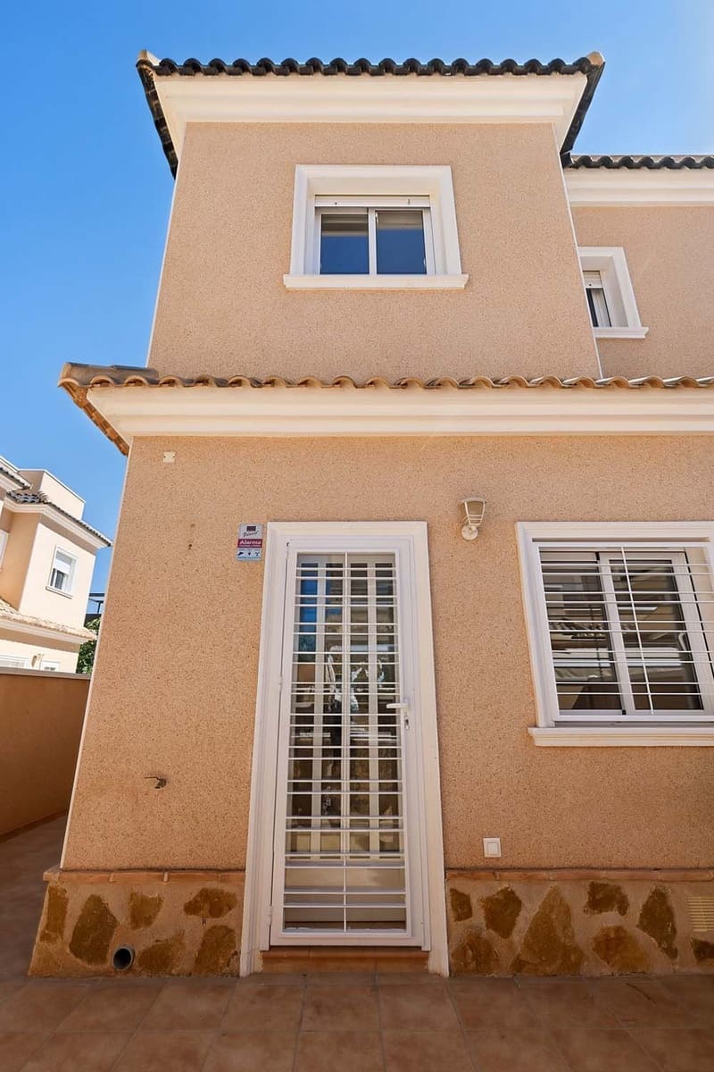 3 soveværelse Byhus til salg i Torre de la Horadada - € 365.000 (Ref: 9941826)
