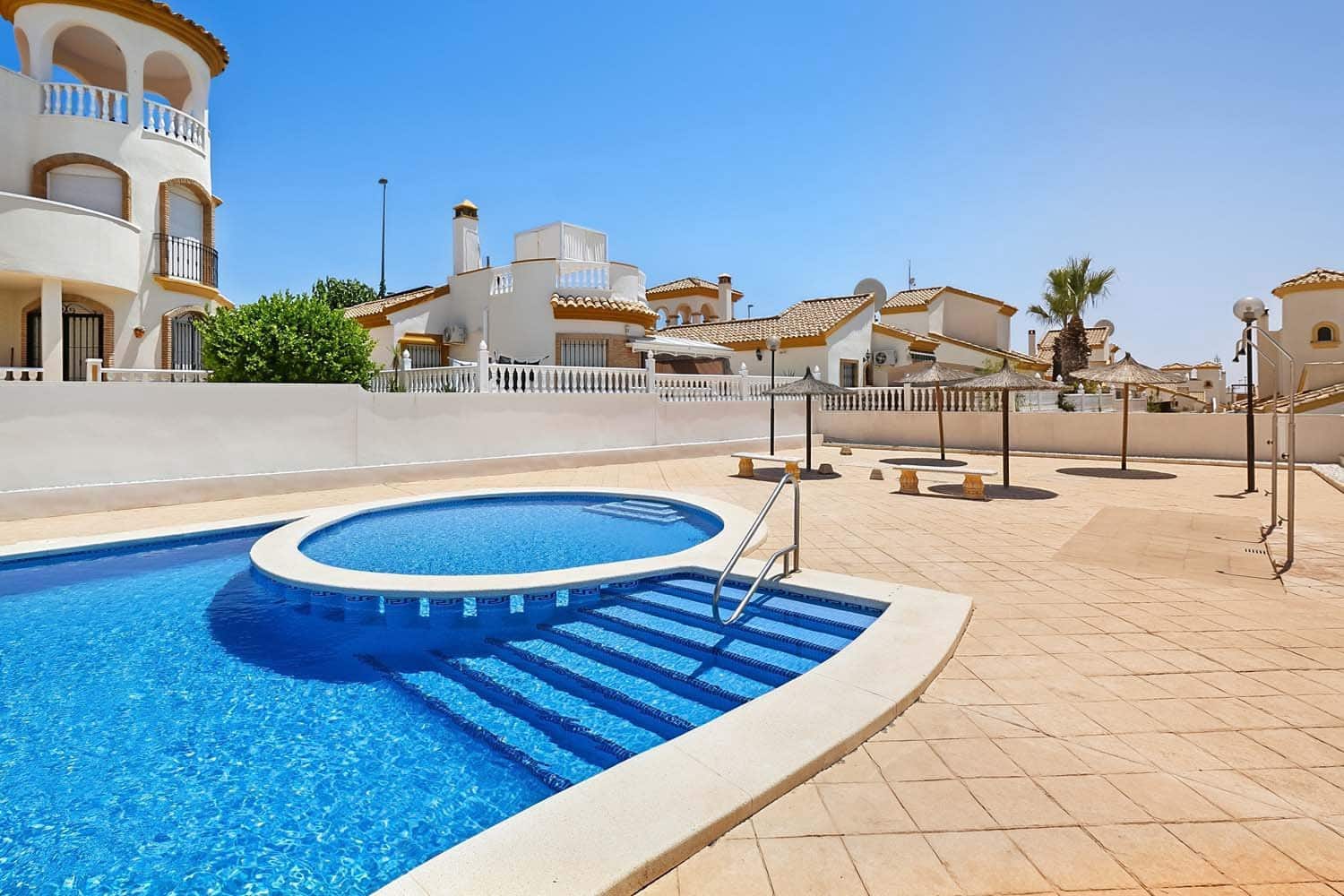 2 soveværelse Villa til salg i Pinar de Campoverde - € 210.000 (Ref: 9956223)