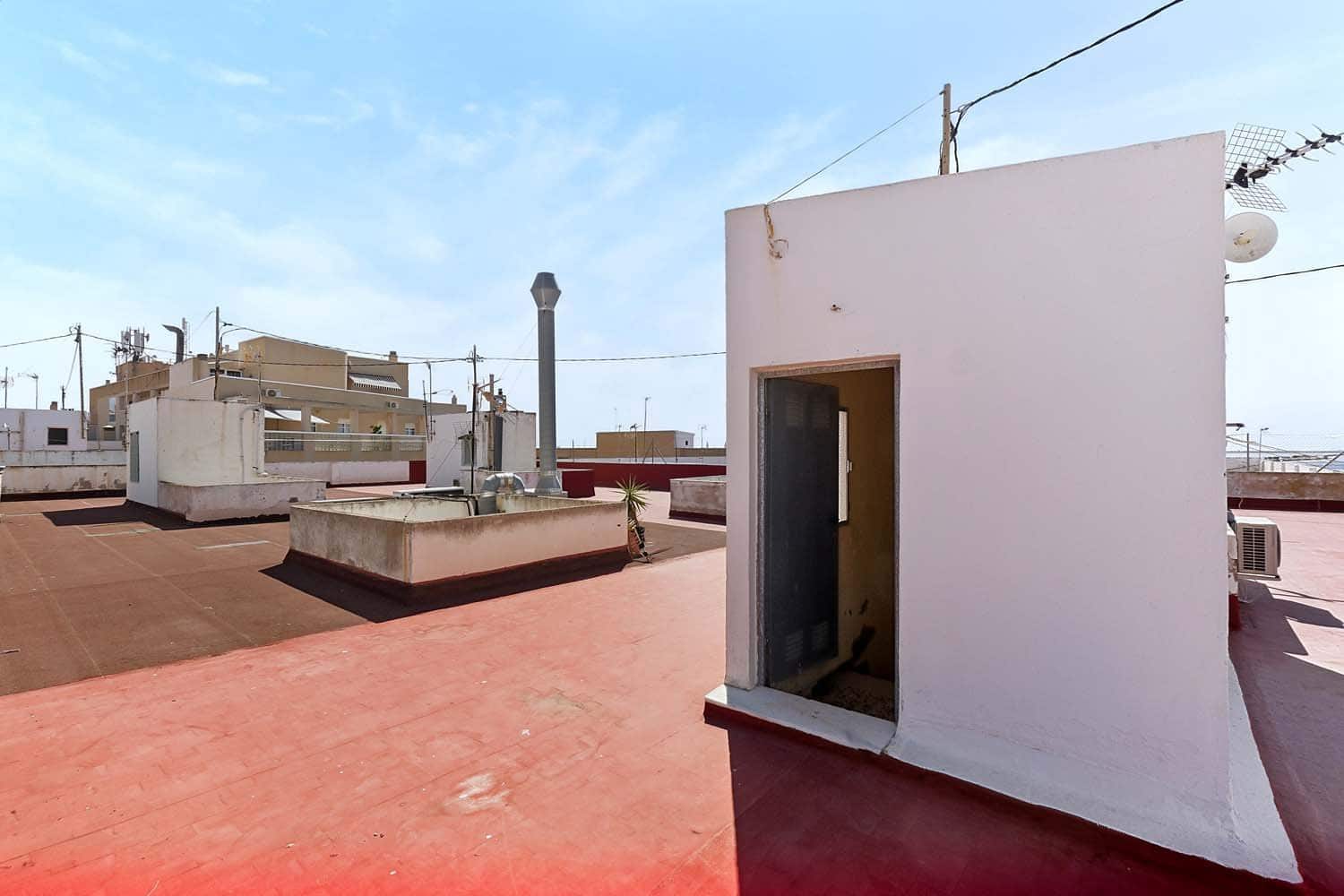 4 soverom Leilighet til salgs i Lo Pagan - € 245 000 (Ref: 9957574)