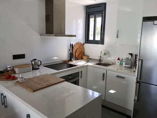 2 soveværelse Lejlighed til salg i Punta Prima, Torrevieja med garage - € 298.900 (Ref: 9973825)