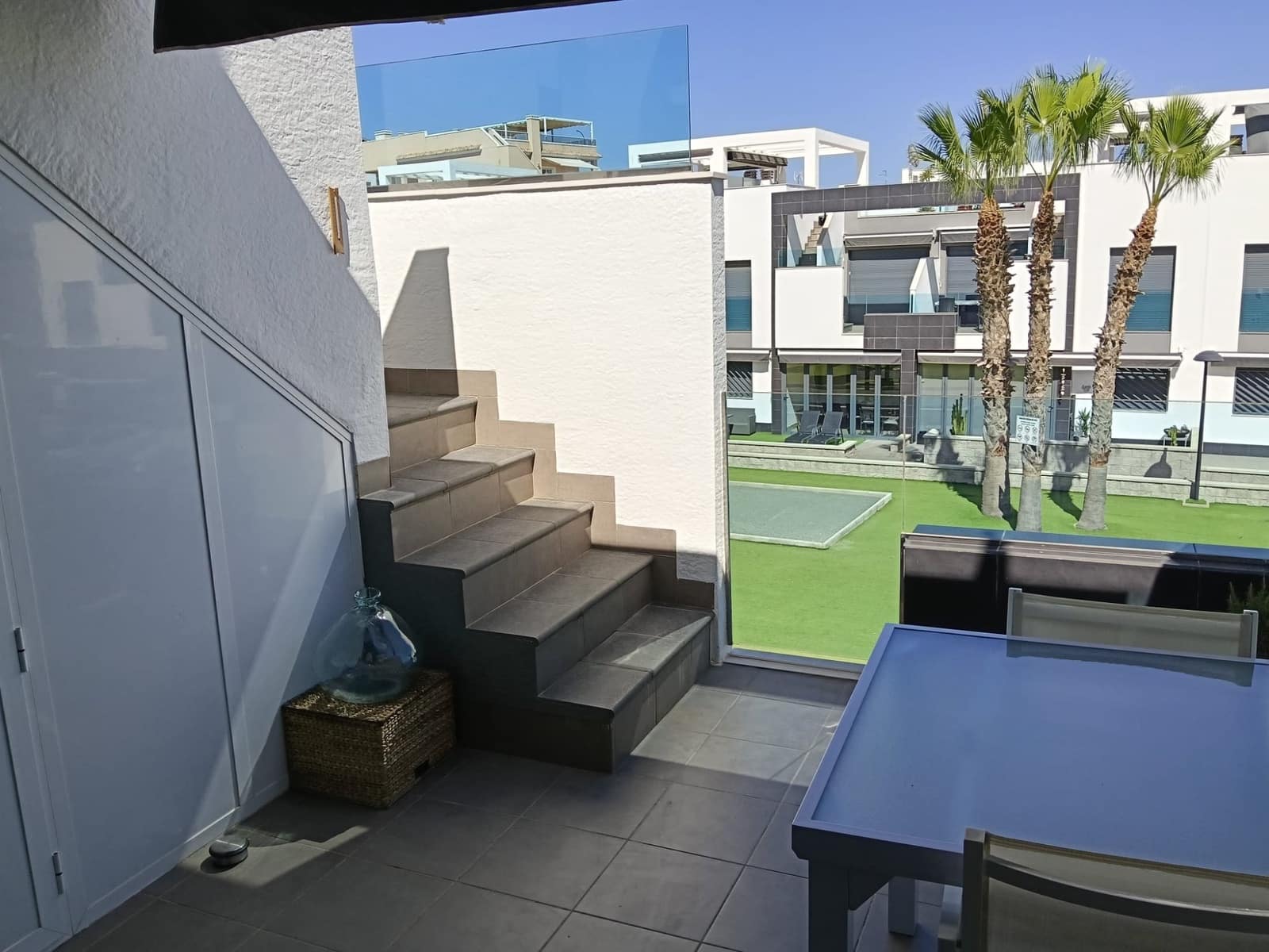2 soveværelse Lejlighed til salg i Punta Prima med garage - € 298.900 (Ref: 9973825)