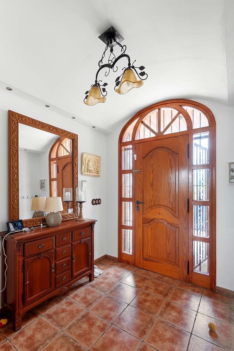 3 bedroom Villa for sale in Bigastro - € 425,000 (Ref: 9981369)