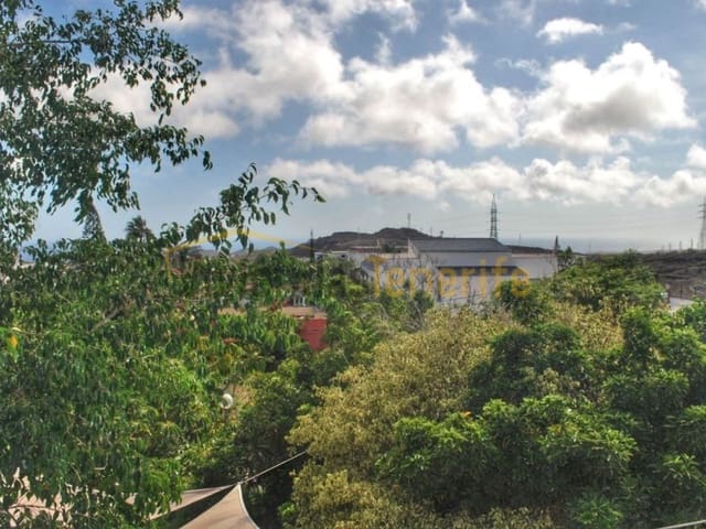 5 makuuhuone Huvila myytävänä paikassa Las Chafiras (San Miguel), San Miguel de Abona mukana uima-altaan 
autotalli - 1 190 000 € (Ref: 9591859)