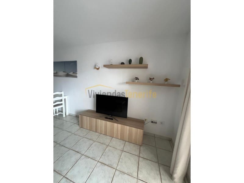 1 bedroom Apartment for holiday rental in Los Cristianos - € 170 (Ref: 9591863)