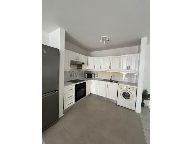 1 bedroom Apartment for holiday rental in Los Cristianos - € 170 (Ref: 9591863)