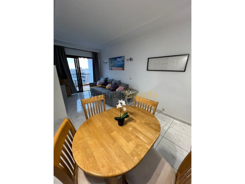 2 bedroom Apartment for holiday rental in Los Cristianos - € 220 (Ref: 9591864)