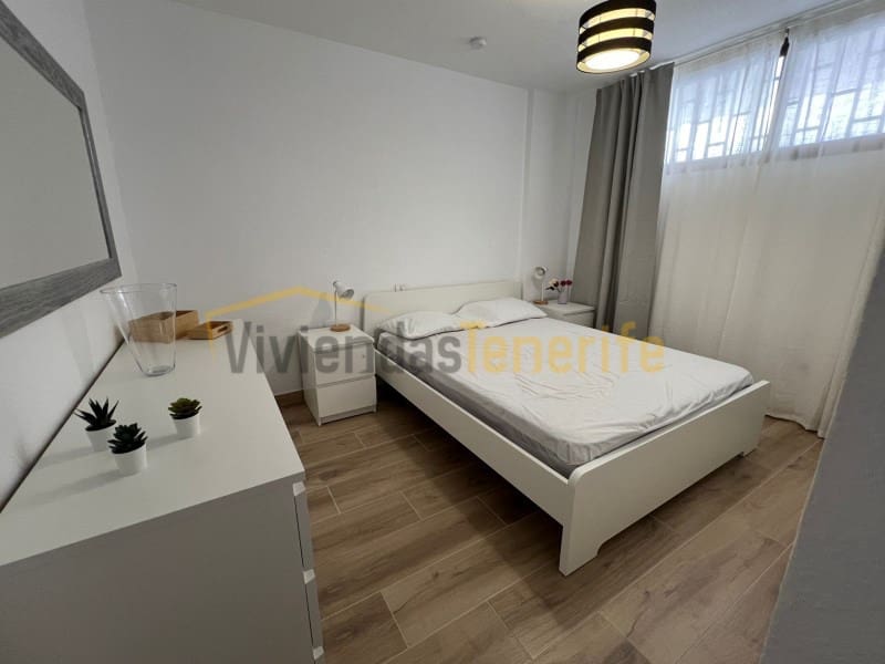 1 bedroom Apartment for holiday rental in Los Cristianos - € 170 (Ref: 9591865)