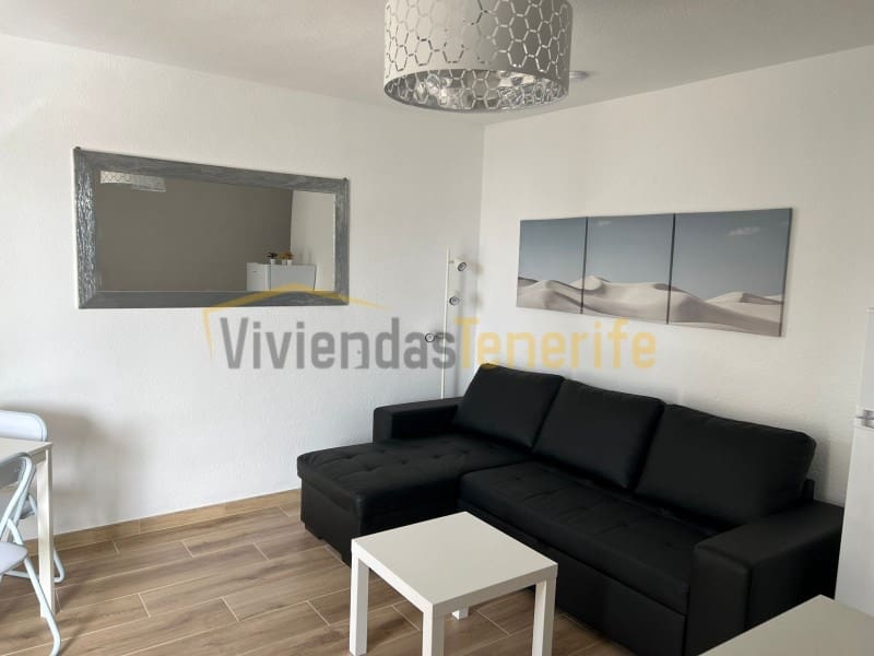 1 bedroom Apartment for holiday rental in Los Cristianos - € 170 (Ref: 9591865)