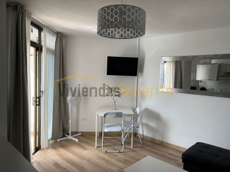 1 bedroom Apartment for holiday rental in Los Cristianos - € 170 (Ref: 9591865)