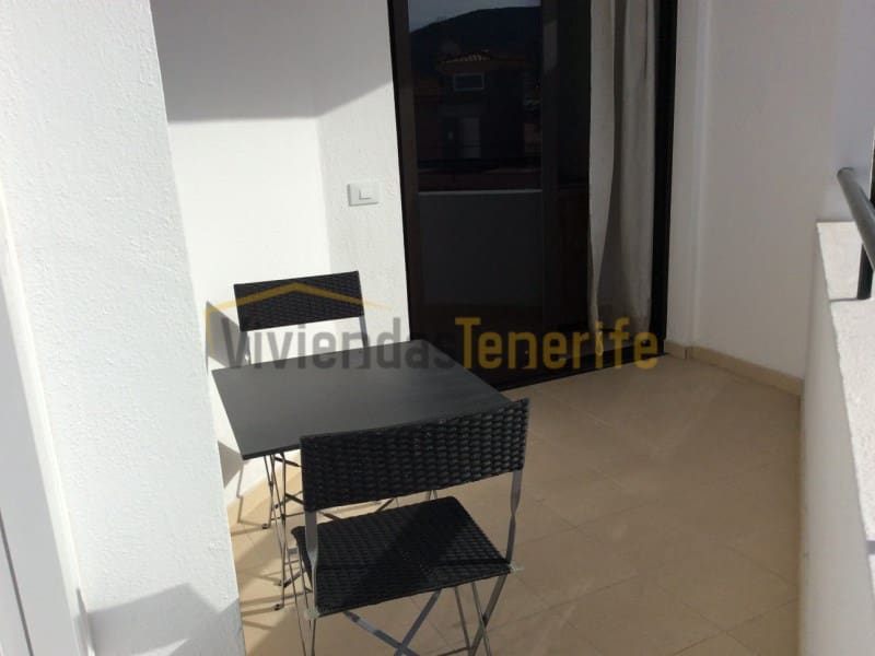 1 bedroom Apartment for rent in Los Cristianos - € 2,100 (Ref: 9591868)