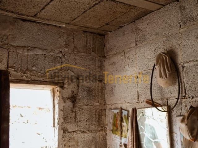 Maalaistalo myytävänä paikassa Arona - 100 000 € (Ref: 9591873)