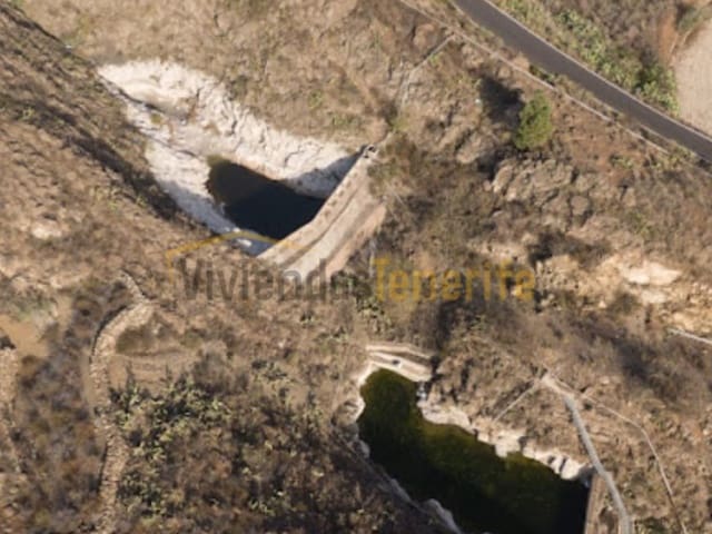 Maalaistalo myytävänä paikassa Arona - 100 000 € (Ref: 9591873)