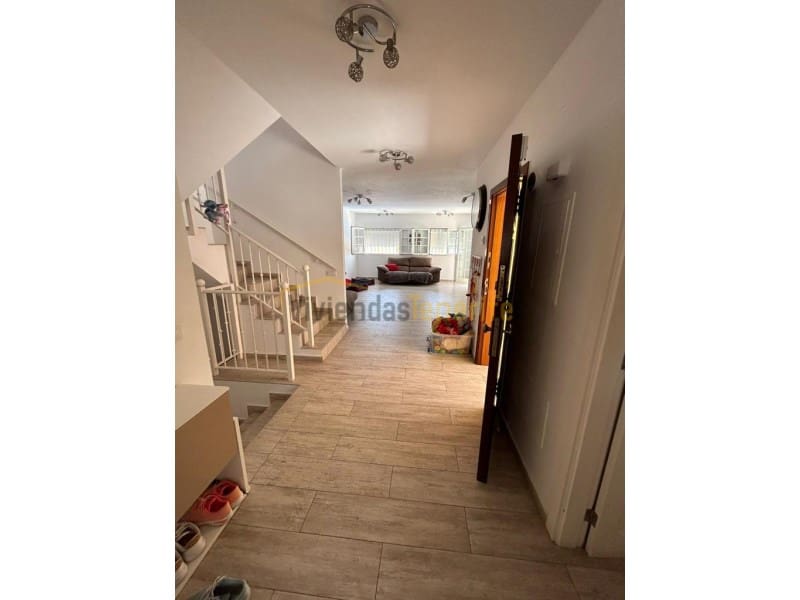 5 sovrum Villa till salu i Playa del Duque med garage - 895 000 € (Ref: 9591875)