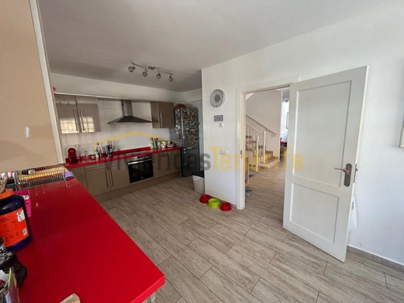 5 sovrum Villa till salu i Playa del Duque med garage - 895 000 € (Ref: 9591875)