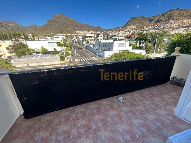 5 sovrum Villa till salu i Playa del Duque, Adeje med garage - 895 000 € (Ref: 9591875)