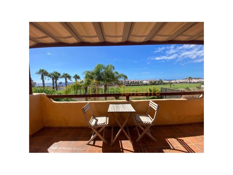 4 soverom Villa til salgs i San Miguel de Abona med svømmebasseng garasje - € 830 000 (Ref: 9591877)