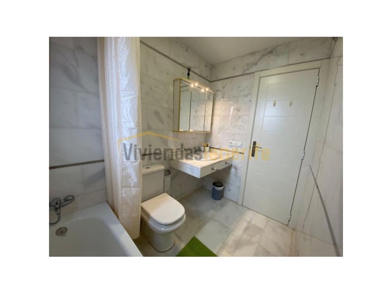 4 soverom Villa til salgs i San Miguel de Abona med svømmebasseng garasje - € 830 000 (Ref: 9591877)