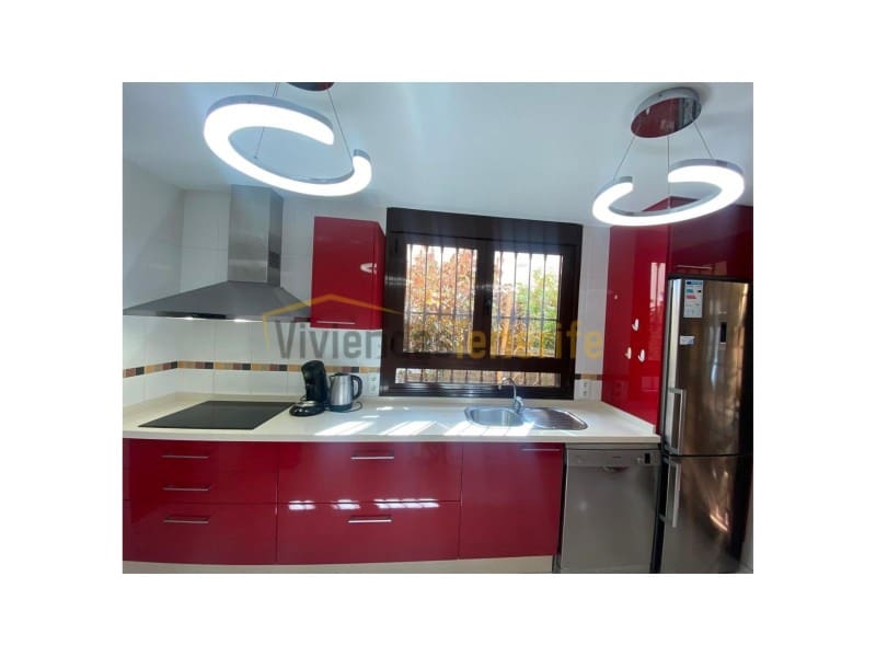 4 soverom Villa til salgs i San Miguel de Abona med svømmebasseng garasje - € 830 000 (Ref: 9591877)