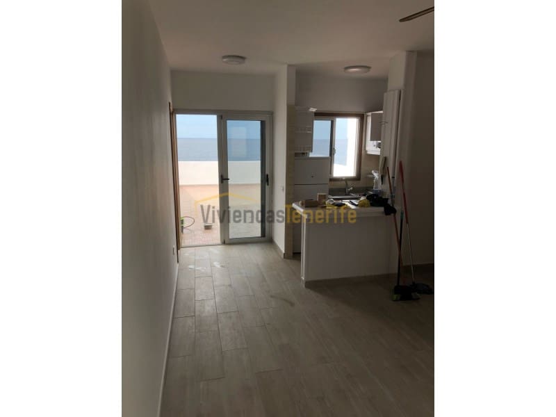 Huoneisto myytävänä paikassa Los Abrigos - 890 000 € (Ref: 9591879)