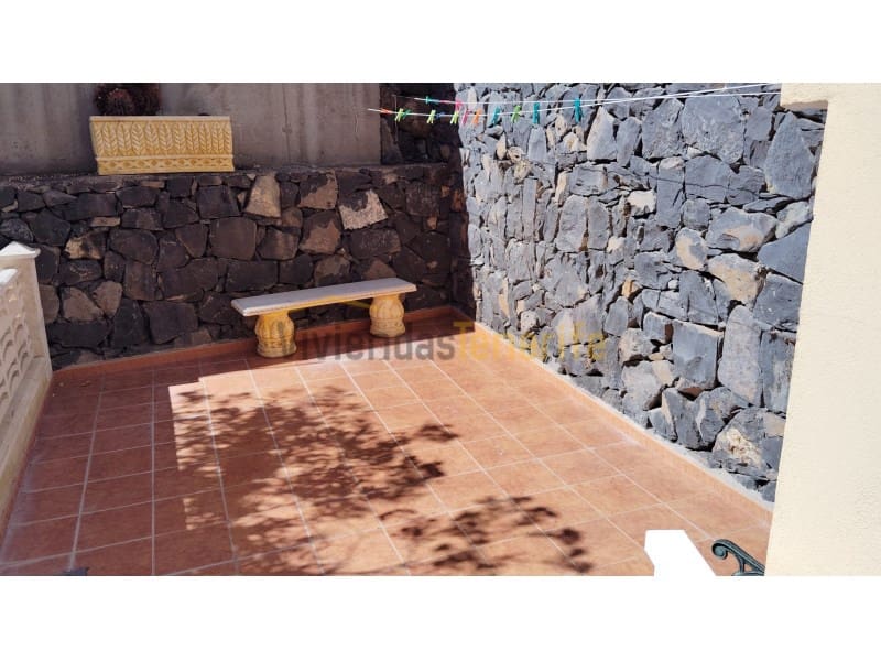 1 bedroom Townhouse for rent in Vilaflor with garage - € 850 (Ref: 9591889)