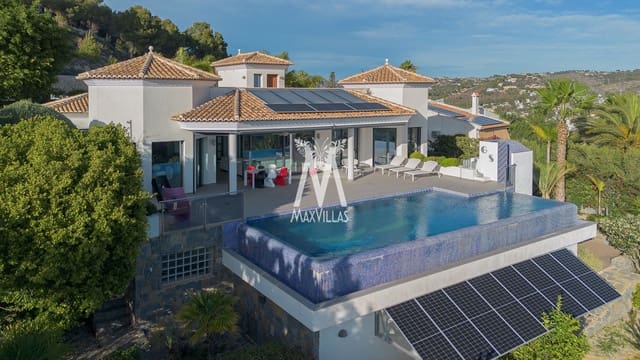 4 soverom Villa til salgs i Gargasindi, Calpe / Calp med svømmebasseng garasje - € 1 980 000 (Ref: 9123906)